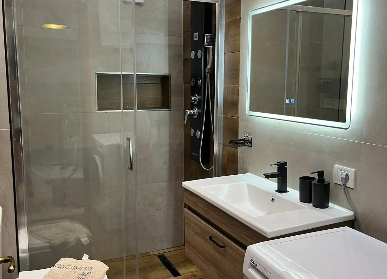 Theomar Apartament Durrës 0*,  Albanien